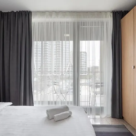 Cozy & Parking Next To St Sophia Hospital Σόφια