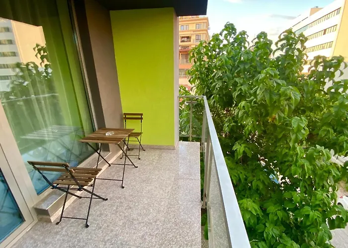 Modern With Parking Next To Bulgaria Mall Апартамент