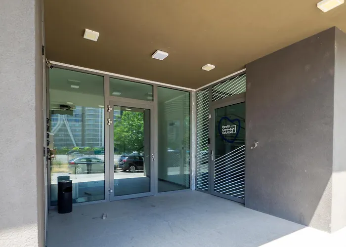 Modern With Parking Next To Bulgaria Mall Апартамент